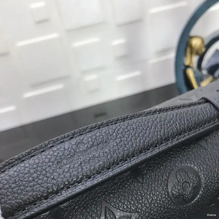 LV 2205HT0019 Bag 0630
